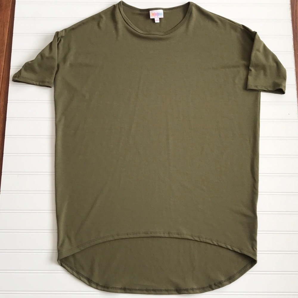 LULAROE Irma simply comfortable top